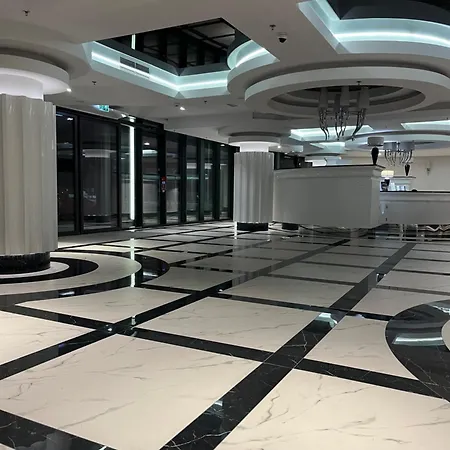 Hanza Tower - 22 Floor, Swimming Pool & Daire