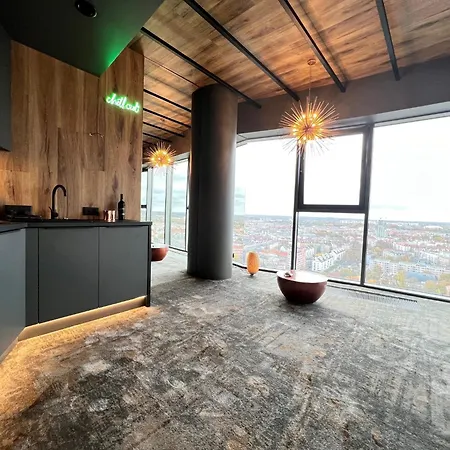 Hanza Tower - 22 Floor, Swimming Pool & Apartman