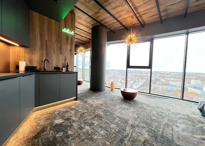 Hanza Tower - 22 Floor, Swimming Pool & Apartament